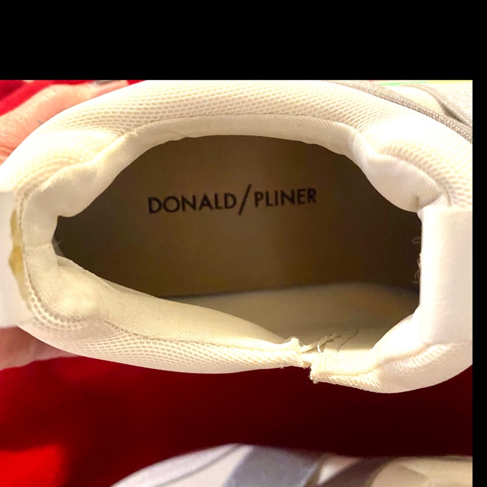 Sneaker - Picture 4 of 5